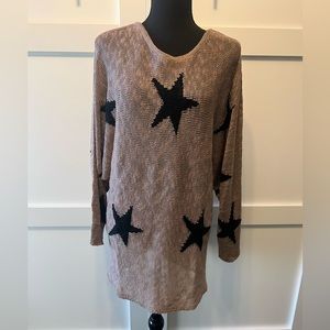 GigiO Oversized Tan Sweater with Black Stars Size S